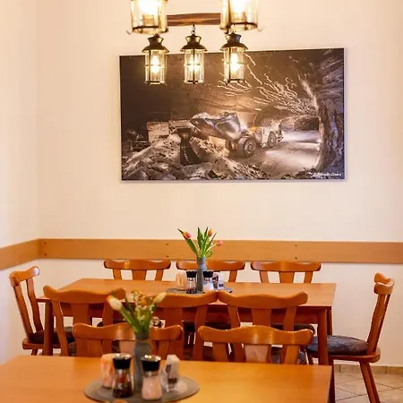 & Gaststaette Zur Salzgrube *