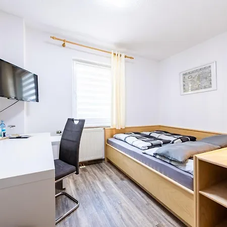 & Gaststaette Zur Salzgrube Casa de hóspedes